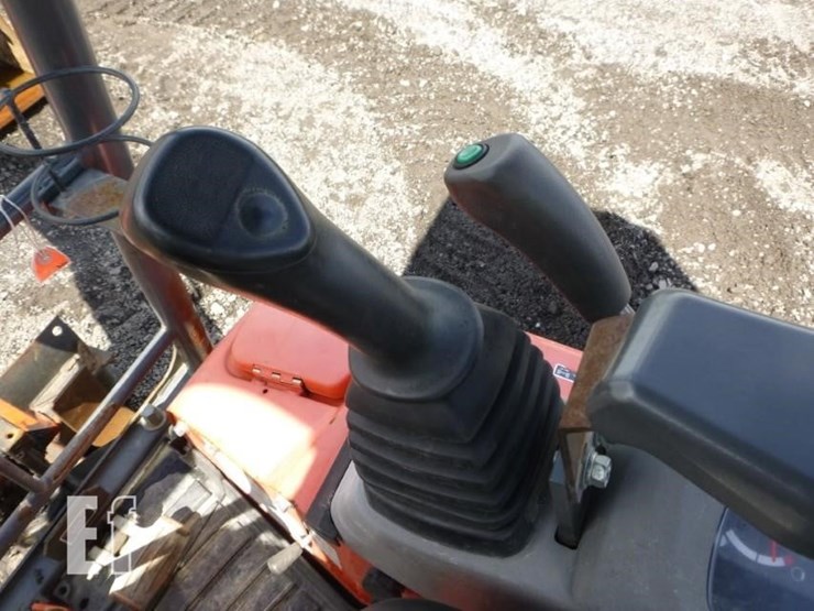 2016-kubota-u17-image-8