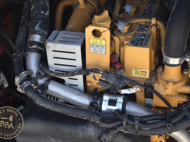 2018-caterpillar-262d-image-43