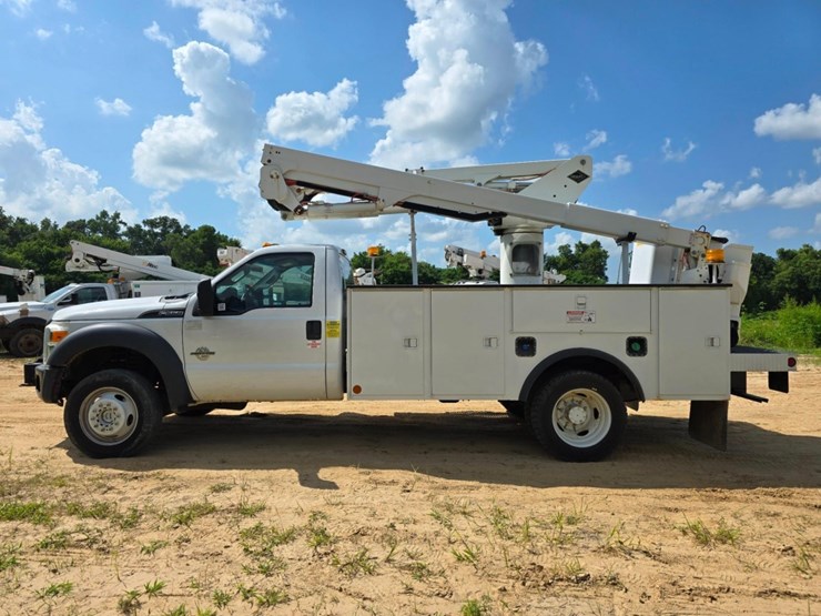 2014-ford-f550-image-6