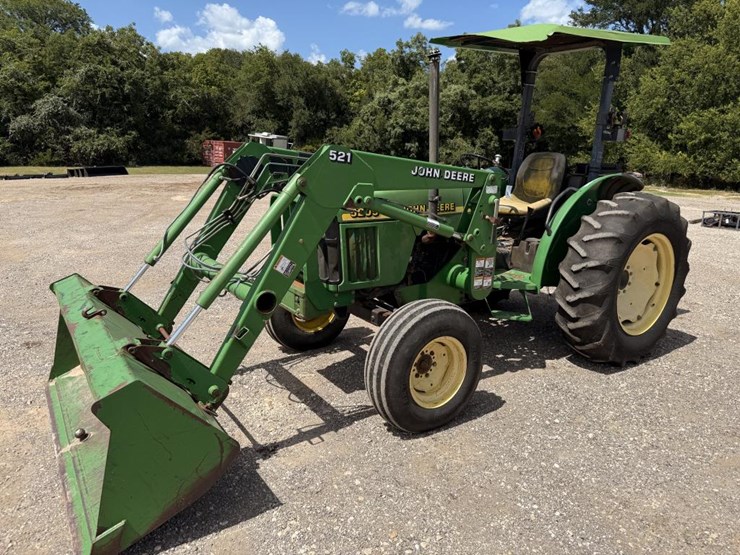john-deere-5205-image-1