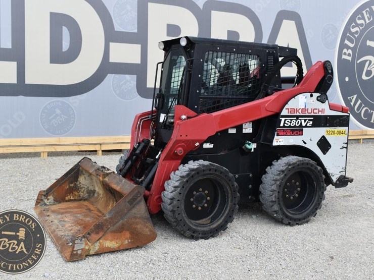 2016-takeuchi-ts80v2-image-1