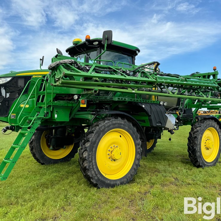 2020 JOHN DEERE R4038