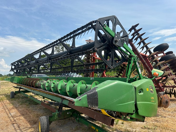 2004-john-deere-635f-image-1