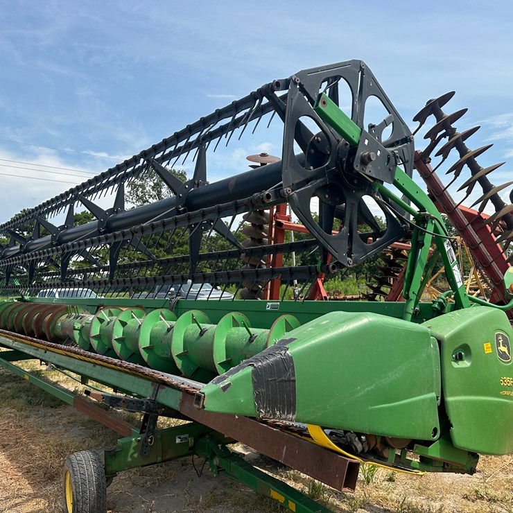 2004 JOHN DEERE 635F