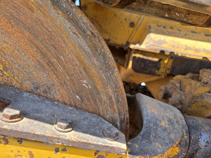 2005-caterpillar-953c-image-74