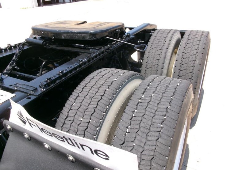2009-international-prostar-image-6