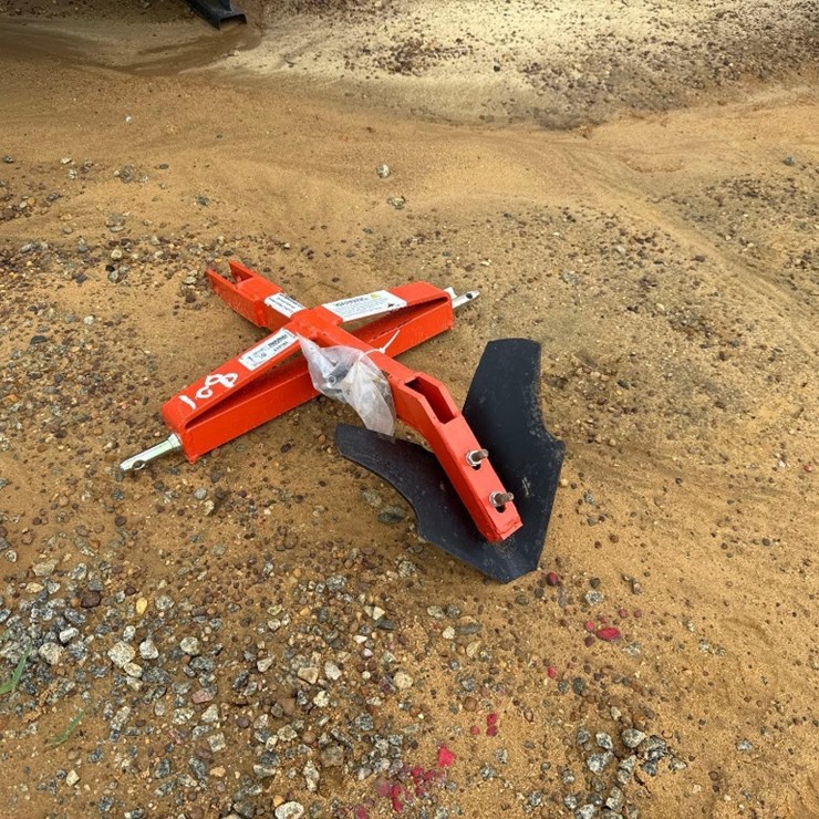 108 - BEHLEN COUNTRY SUBCOMPACT POTATO PLOW