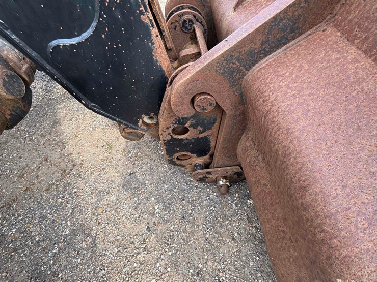 caterpillar-th407c-image-10
