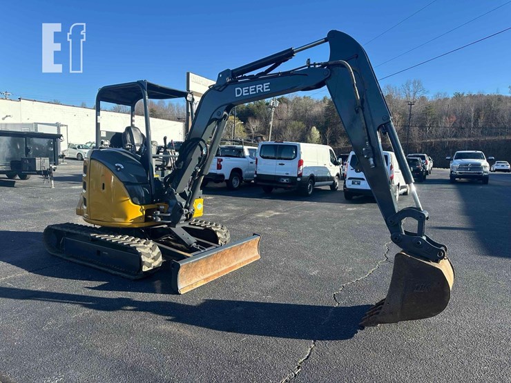 2021-deere-35g-image-4