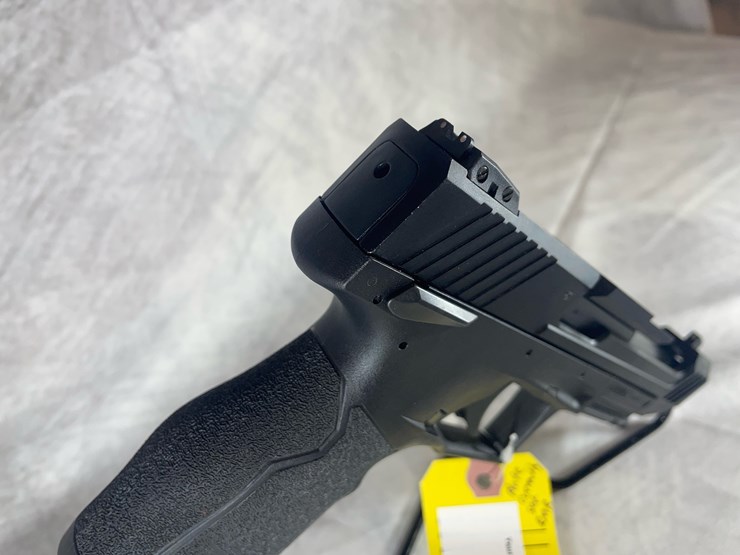 #4381-•-taurus-tx-22-competition-22-lr-pistol,-sn:-1pt435457-image-7