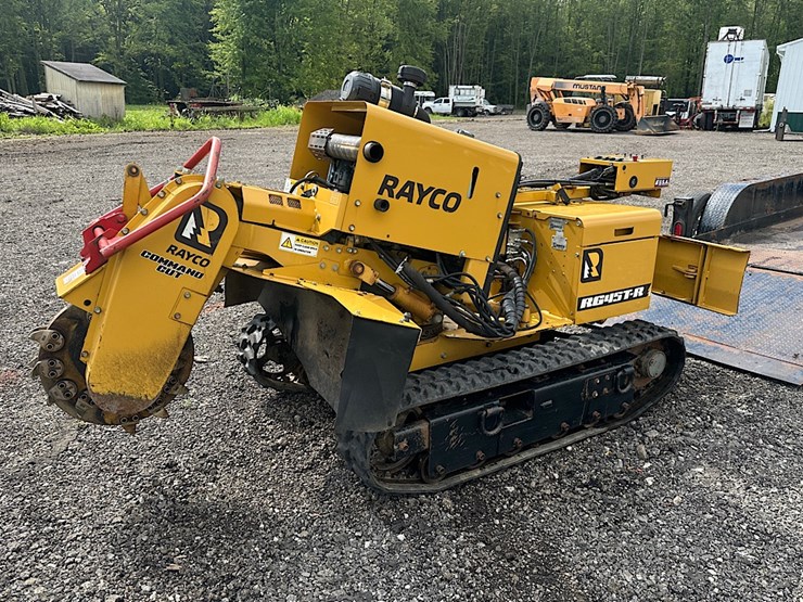 2016-rayco-rg45t-r-stump-grinder-image-1