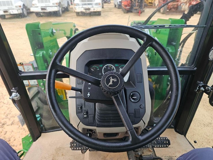 john-deere-5075e-image-8