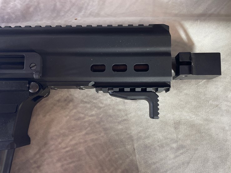 #4388-•-utas-ut-9-machine-9mm-luger-pistol,-sn:-ut-24a005074-image-12
