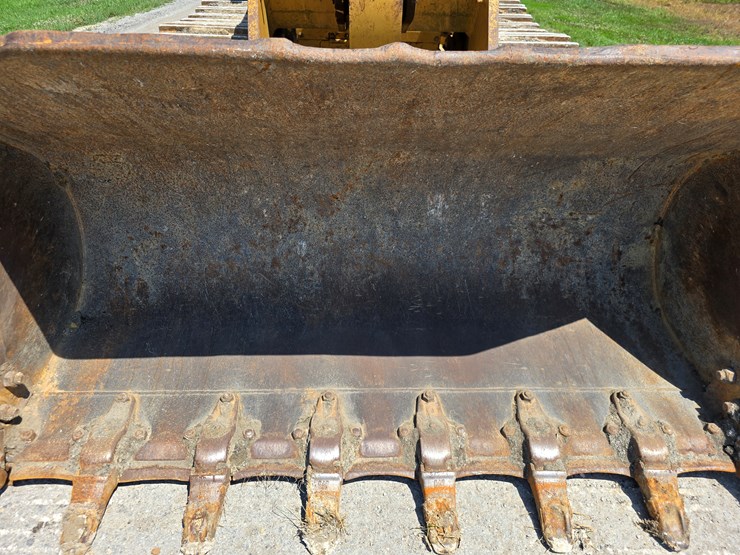 2005-caterpillar-953c-image-66