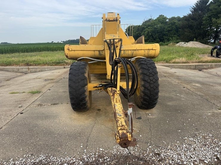 caterpillar-60-image-3