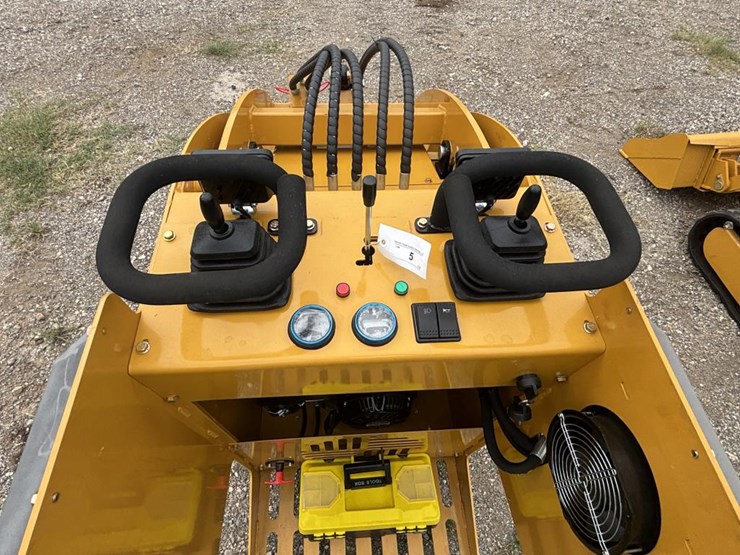 #5-•-skid-steer-loader---model-sdll30-image-5