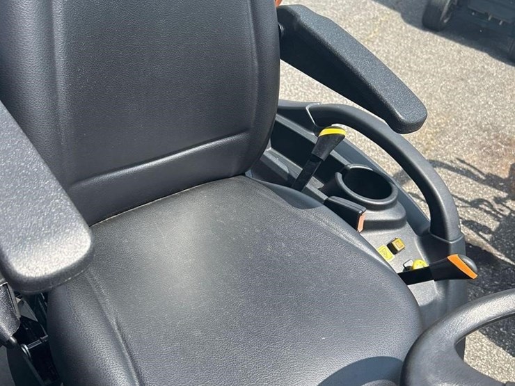 2023-yanmar-223-image-10