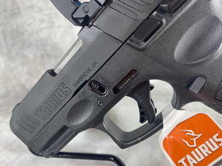 #4375-•-taurus-g3c-9mm-luger-pistol,-sn:-adj682927-image-16