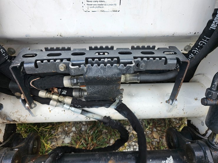 2021-bobcat-t770-image-66