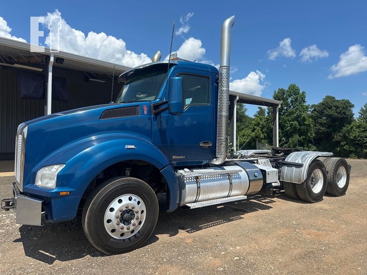 2018-kenworth-t880-image-1