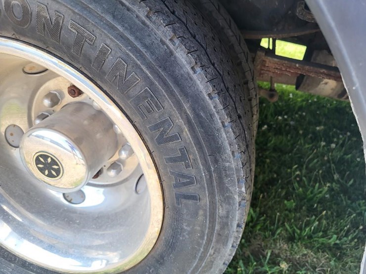 2012-ford-f550-xl-image-47