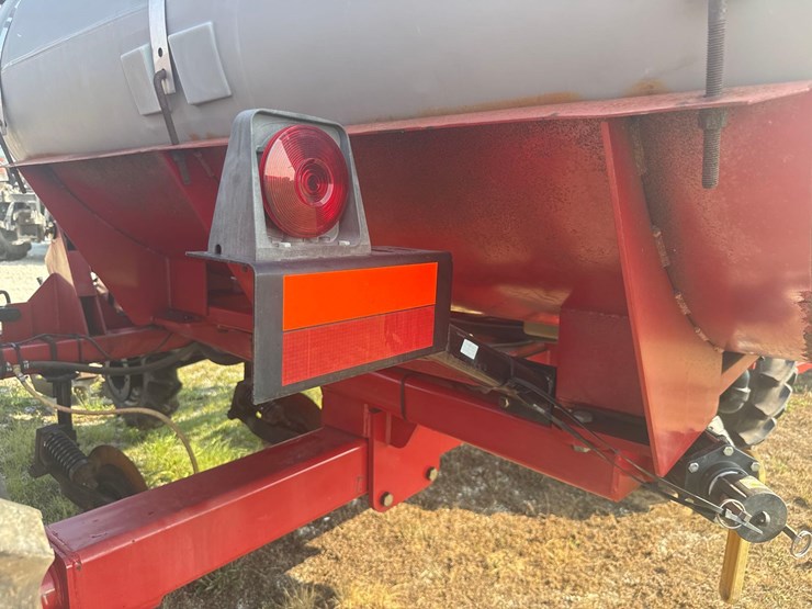 case-ih-2800-image-22