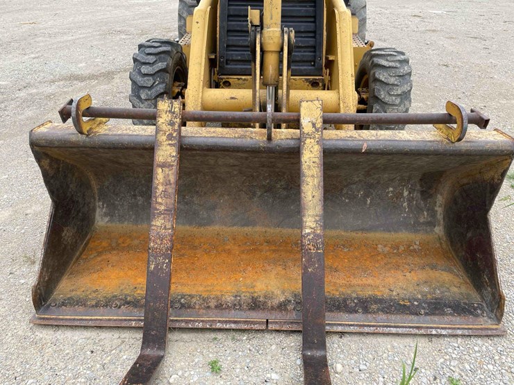 caterpillar-416b-image-4