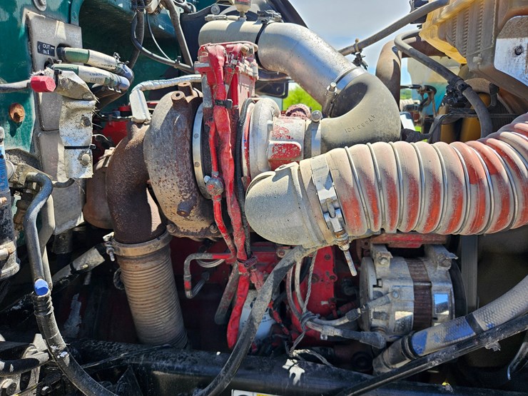 2012-peterbilt-382-image-45