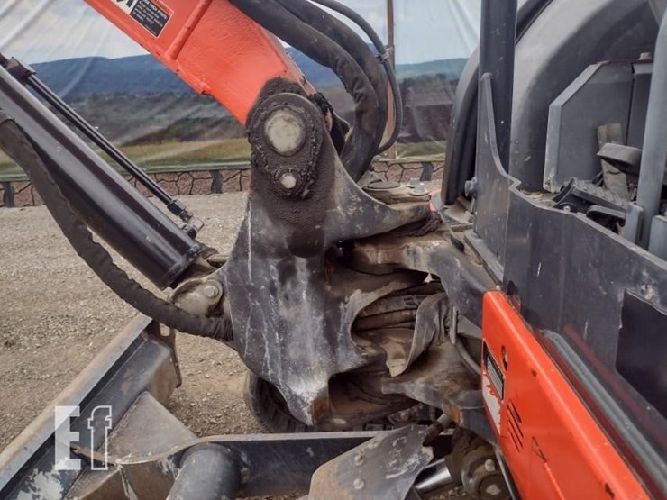 2019-kubota-u55-4-image-26