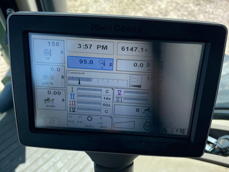 2013-john-deere-8360rt-image-63