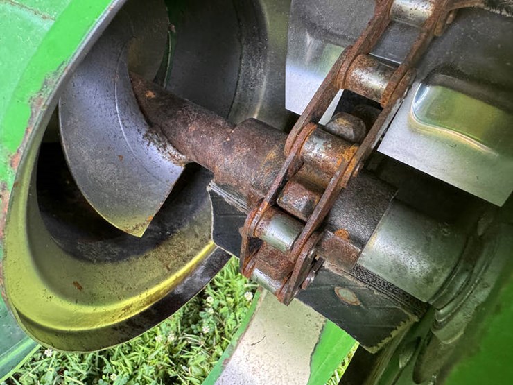 2010-john-deere-2010-image-28