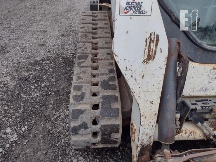 2020-bobcat-t595-image-35