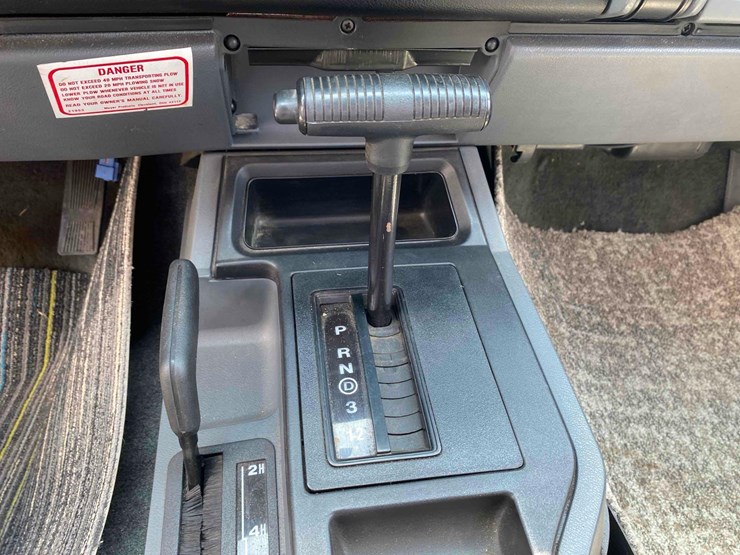 1992-jeep-cherokee limited--low-miles-image-9