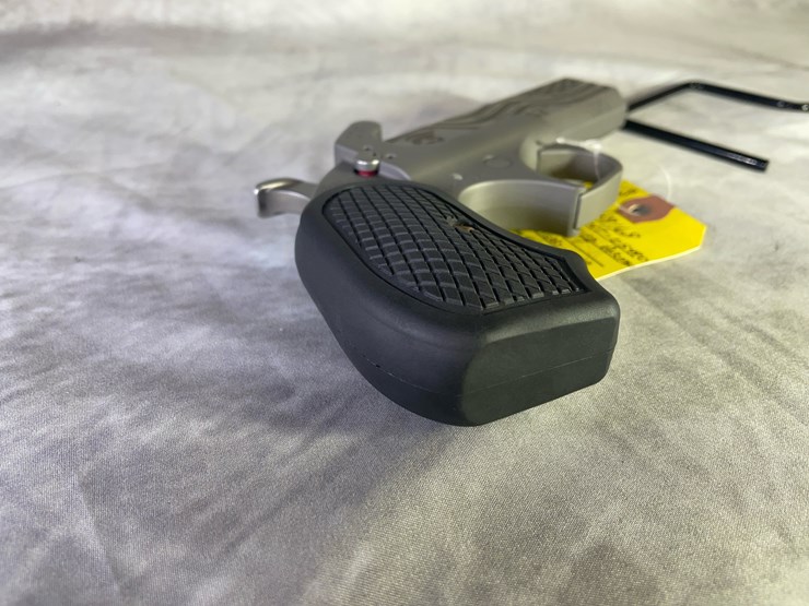 #4386-•-bond-arms-47-derringer-donald-trump-45-colt-pistol,-sn:-dt47-05490-image-5