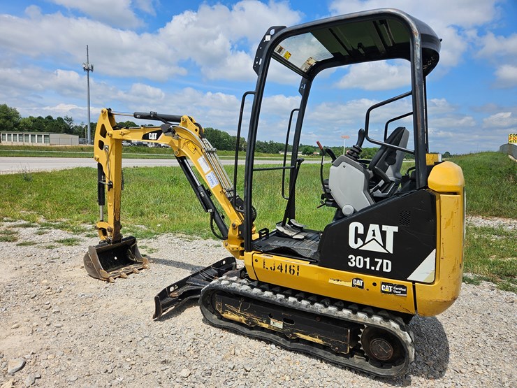 caterpillar-301.7-image-8