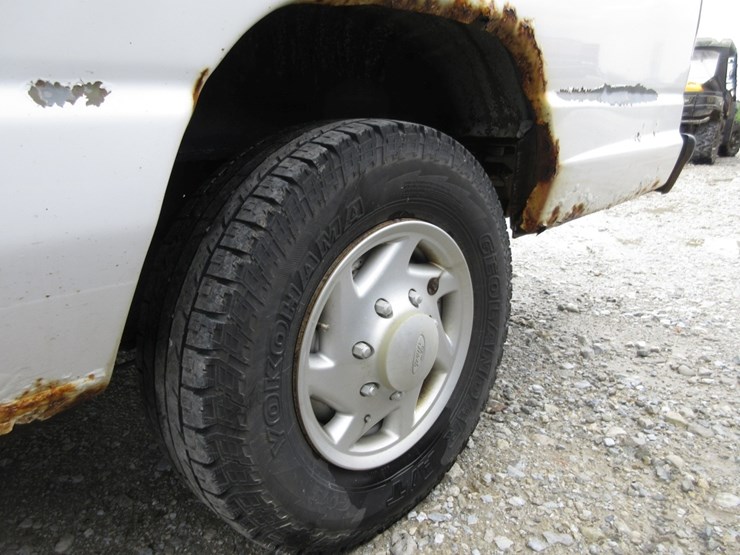 2011-utility-van-image-15