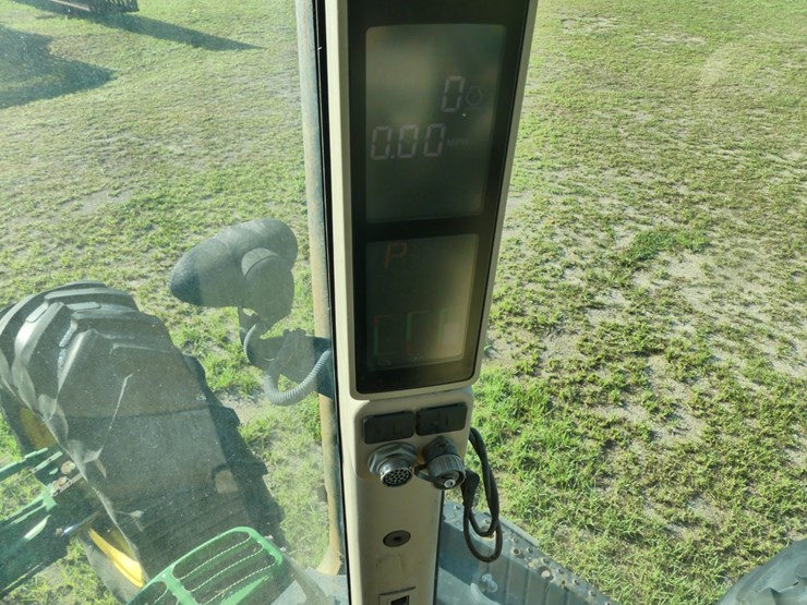 2013-john-deere-7200r-image-15