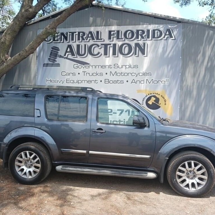 2010 NISSAN PATHFINDER