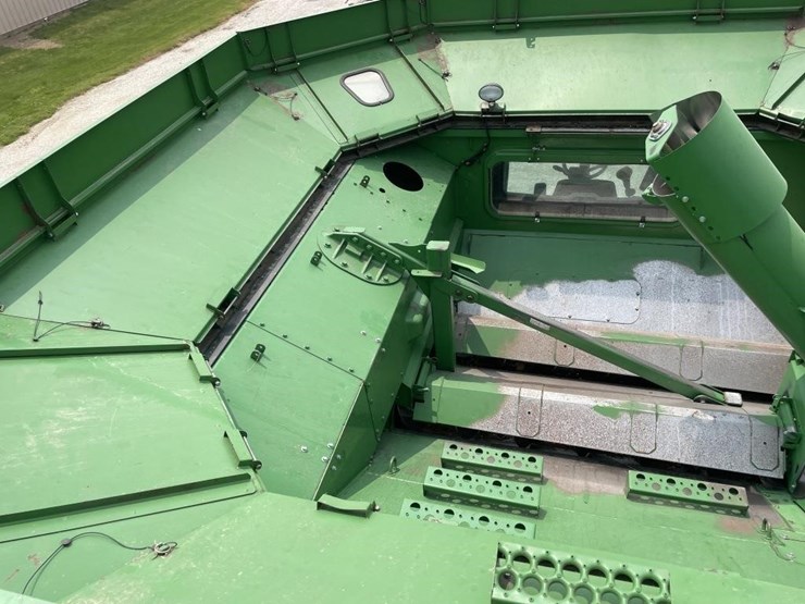 2015-john-deere-s660-image-46