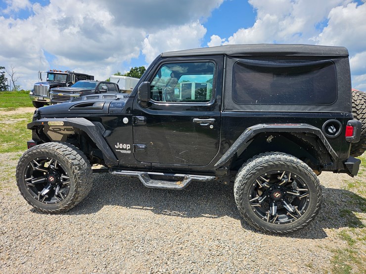 2021-jeep-wrangler-image-8