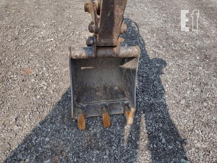 2012-caterpillar-300.9d-image-12