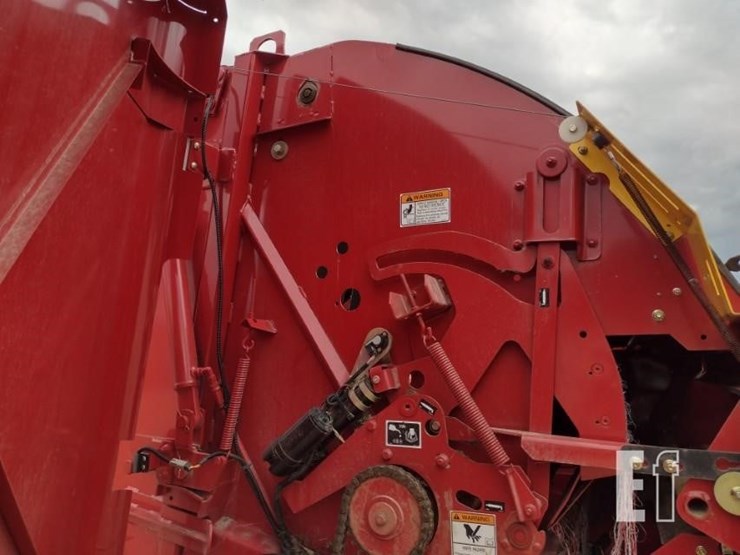 2018-new-holland-rb450u-image-17