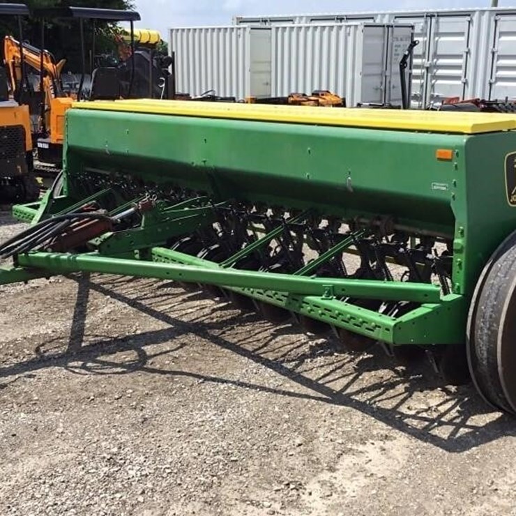 JOHN DEERE 8300