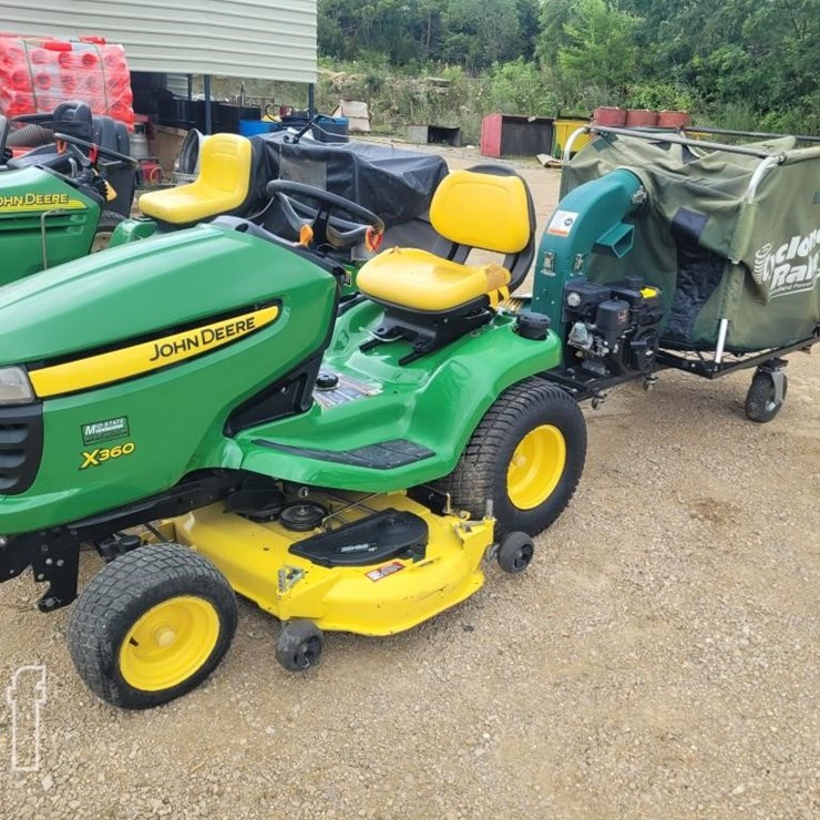 JOHN DEERE X360