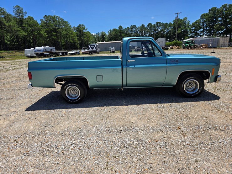 1977-chevrolet-custom-deluxe-image-31