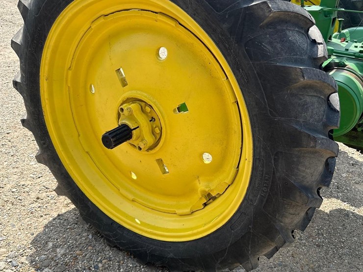 john-deere-b-image-7