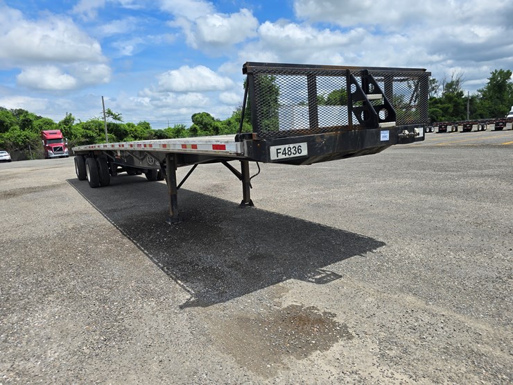 2015-great-dane-48'-x-102"-image-62