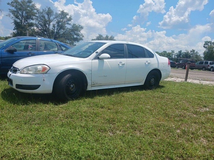 2012-chevrolet-impala-police-image-1