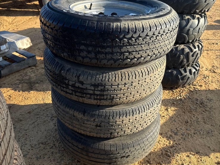 2222---4---st225/75-r15-trailer-tires-image-1