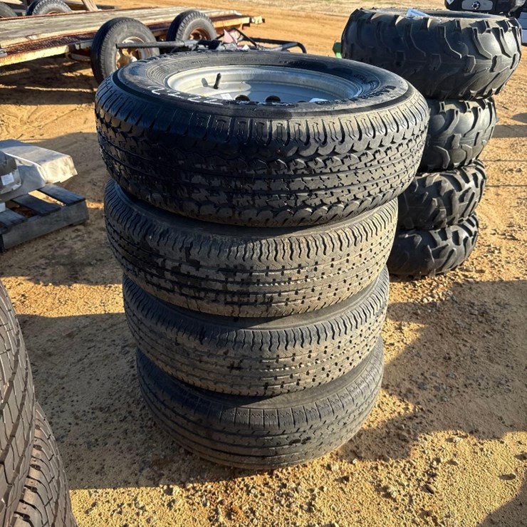 2222 - 4 - ST225/75 R15 TRAILER TIRES